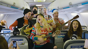 WestJet Airlines, Christmas miracles, Heartwarming video, Children's flight experiences HD wallpaper