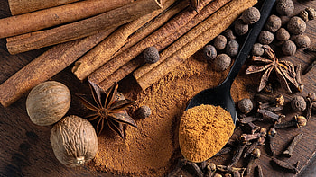 Spicy and woody wax melts, Luxury soy wax melt, Tillybell fragrance, Aromatic sensation HD wallpaper