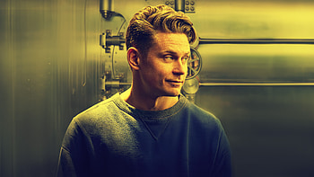 Billy Magnussen As Magnus In Lift, lift, movies, 2024-movies, netflix HD wallpaper