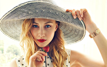 Sarah Gadon, white, black, strawberry, model, blonde, girl, woman, red, fruit, hat HD wallpaper