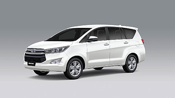 Toyota Innova Crysta HD wallpaper