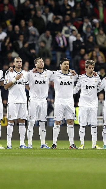 Real Madrid C.F., Football club, Sports team, Soccer HD phone wallpaper