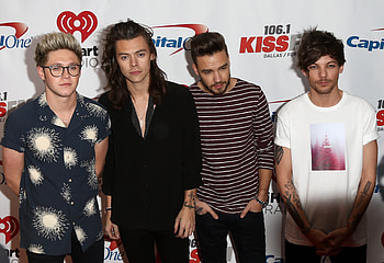 One Direction band, NME awards, Recognition and accolades, Music industry HD wallpaper