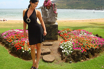 Hawaii, black dress, outdoors, model, flowers, water HD wallpaper
