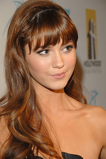 Mary Elizabeth Winstead HD phone wallpaper