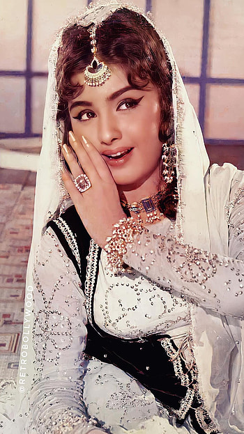 Leena chandavarkar, leena, bollywood actress HD phone wallpaper