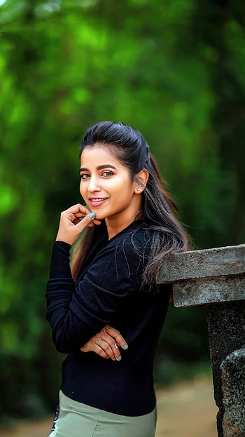 Komali prasad, telugu actress HD phone wallpaper
