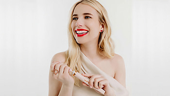 Emma Roberts, actress, pretty smile, 2022 HD wallpaper