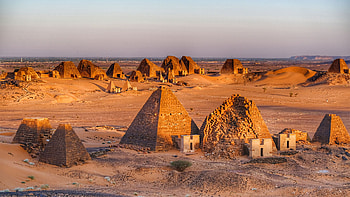 Sudan's three Niles, Unique geographical feature, Cultural heritage, Historical significance HD wallpaper