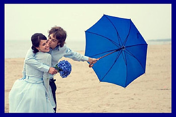 BLUE LOVE, blue, umbrella, shore, boy, flowers, girl HD wallpaper