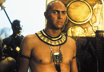 Arnold Vosloo, The Mummy 1999, Captivating performance, Legendary villain HD wallpaper