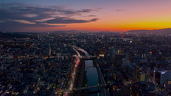 Sunset in Kyoto City, Breathtaking Colors, Urban Splendor, Tranquil Moments HD wallpaper