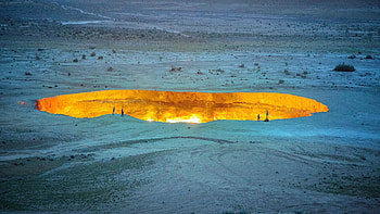 Darvaza Gas Crater, crater, cas, nature, Darvaza HD wallpaper