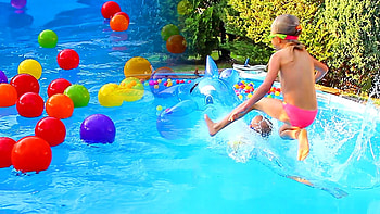 Swimming pool for kids, Fun kids with balls , Colors learning | CzyWieszJak HD wallpaper