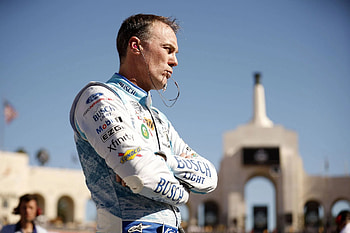 Kevin Harvick, Unpredictable year, Racing challenges, Professional journey HD wallpaper