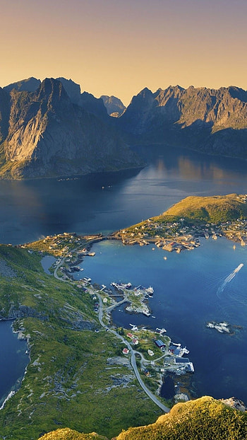 Norway , Posted by Michelle Sellers, Breathtaking views, Nature's grandeur HD phone wallpaper