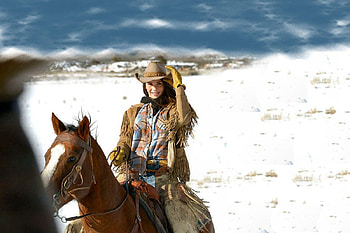 New In Town, style, fun, brunettes, cowgirls, horses, ranch, girls, women, models, boots, western, hats, female HD wallpaper