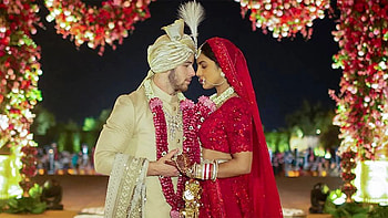 Priyanka Chopra, Nick Jonas, Wedding lehenga details HD wallpaper