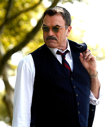 Tom Selleck, Rolex enthusiast, Classic watch, Style statement HD phone wallpaper