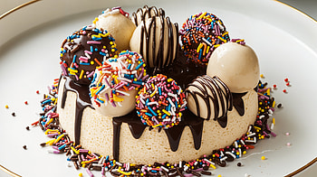 Delicious Sprinkles Delight - Ultra, sprinkles, cake, dessert, chocolate, celebration HD wallpaper