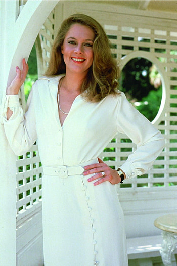 Kathleen Turner, Body Heat, Iconic film, Sultry performance HD phone wallpaper