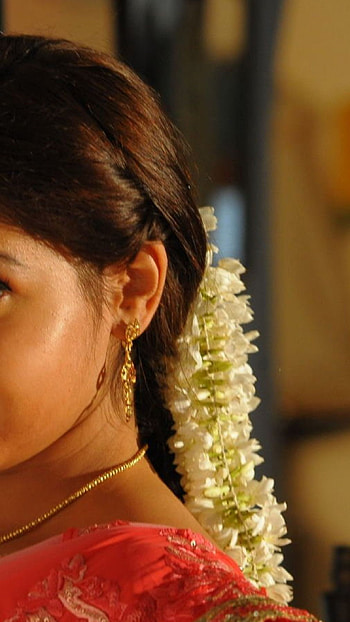Komal jha, telugu actress, close-up HD phone wallpaper