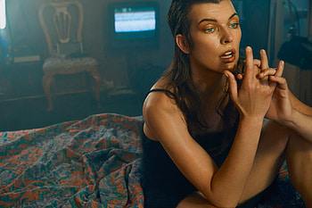 Milla Jovovich Vogue 2017, milla-jovovich, celebrities, girls HD wallpaper