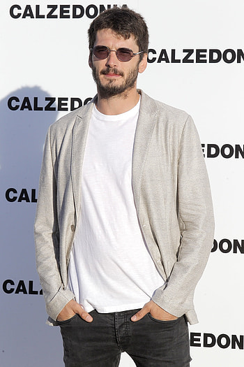 Yon Gonzalez, Spanish actor, Movies, TV series HD phone wallpaper