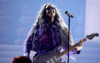 Grammy 2022, H.E.R. HD wallpaper