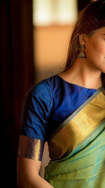 Amrita Iyer, tamil actress, saree beauty HD phone wallpaper