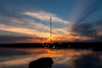 Shine, Hand, Miscellanea, Miscellaneous, Brilliance, Sparkler HD wallpaper