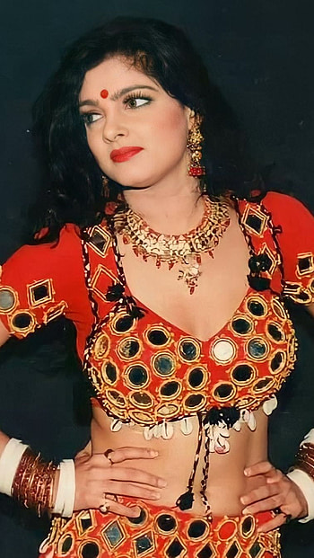 Mamata Kulkarni, bollywood actress HD phone wallpaper