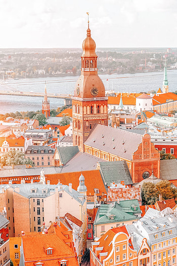 Places in Latvia, Hand luggage only HD phone wallpaper