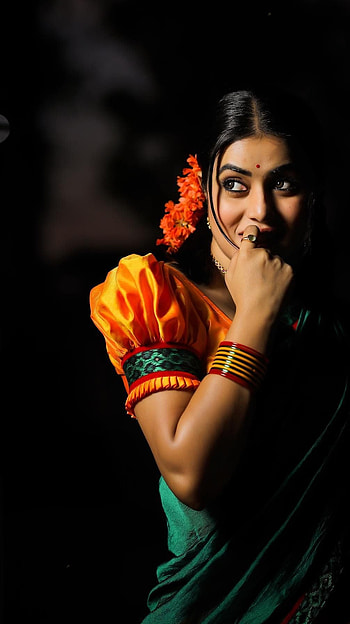 Poorna kasim, telugu actress HD phone wallpaper