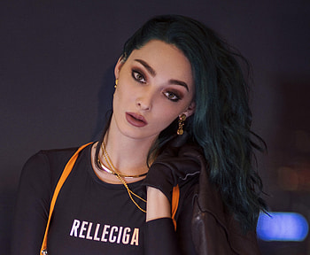 Pretty, Emma Dumont, FHM China, 2019 HD wallpaper