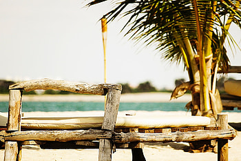 Travel guide, Best time, Recommended destinations, Insider tips HD wallpaper