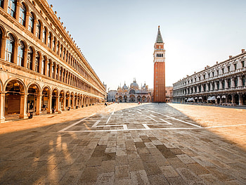 Empty tourist destinations, Webcams HD wallpaper