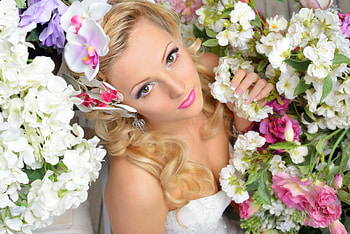 Beauty and Flowers, women, flowers, bride, beauty HD wallpaper
