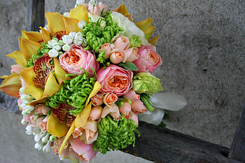 Wedding Bouquet, bouquet, pink roses, beauty, bride bouquet, rose, petals, roses, pink rose, romance, beautiful, lily, pink, wedding, pretty, with love, nature, romantic, flowers, lilies, lovely, bride, for you HD wallpaper