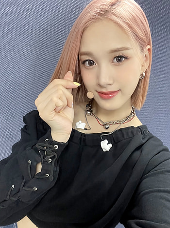 STAYC, K-pop board, Asiachan Kpop HD phone wallpaper