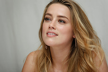 Amber Heard HD wallpaper