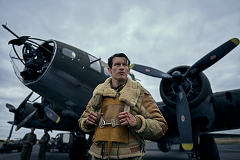 Masters of the Air TV Show - Vintage Bomber and Pilot, TV Show, Masters of the Air HD wallpaper