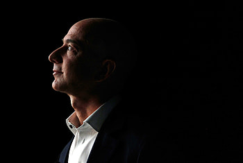Jeff Bezos, Entrepreneurial genius, Business success, Innovation spirit HD wallpaper