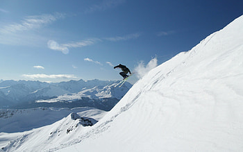 Beautiful day skiing, Nature's playground, 44443, Breathtaking scenery HD wallpaper