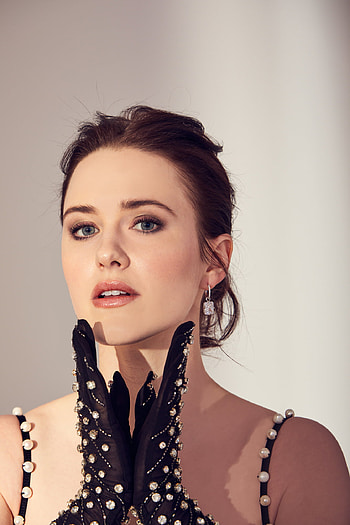 Rachel Brosnahan movies, Talented actress, Captivating performances, Versatile roles HD phone wallpaper