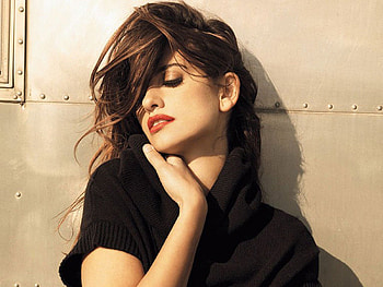 Penelope Cruz, spanish, celebrity, beautiful, models, people, dress, actresses HD wallpaper