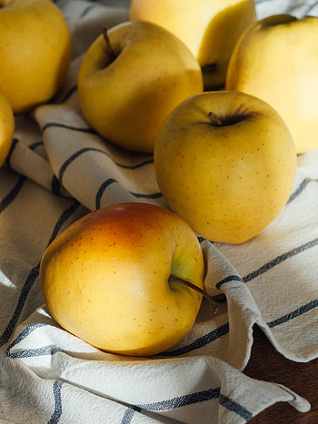 Apples, Fruits, Food, Cloth HD phone wallpaper