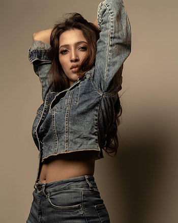 Neha Shetty, flash graphy HD phone wallpaper