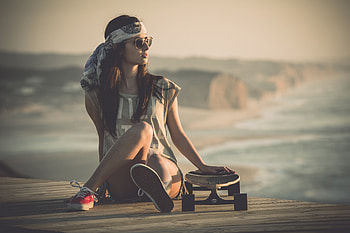 Girl On Beach With Skateboard, girls, model HD wallpaper