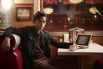 Cole Sprouse TV Shows, Jughead Jones in Riverdale, Cast member HD wallpaper